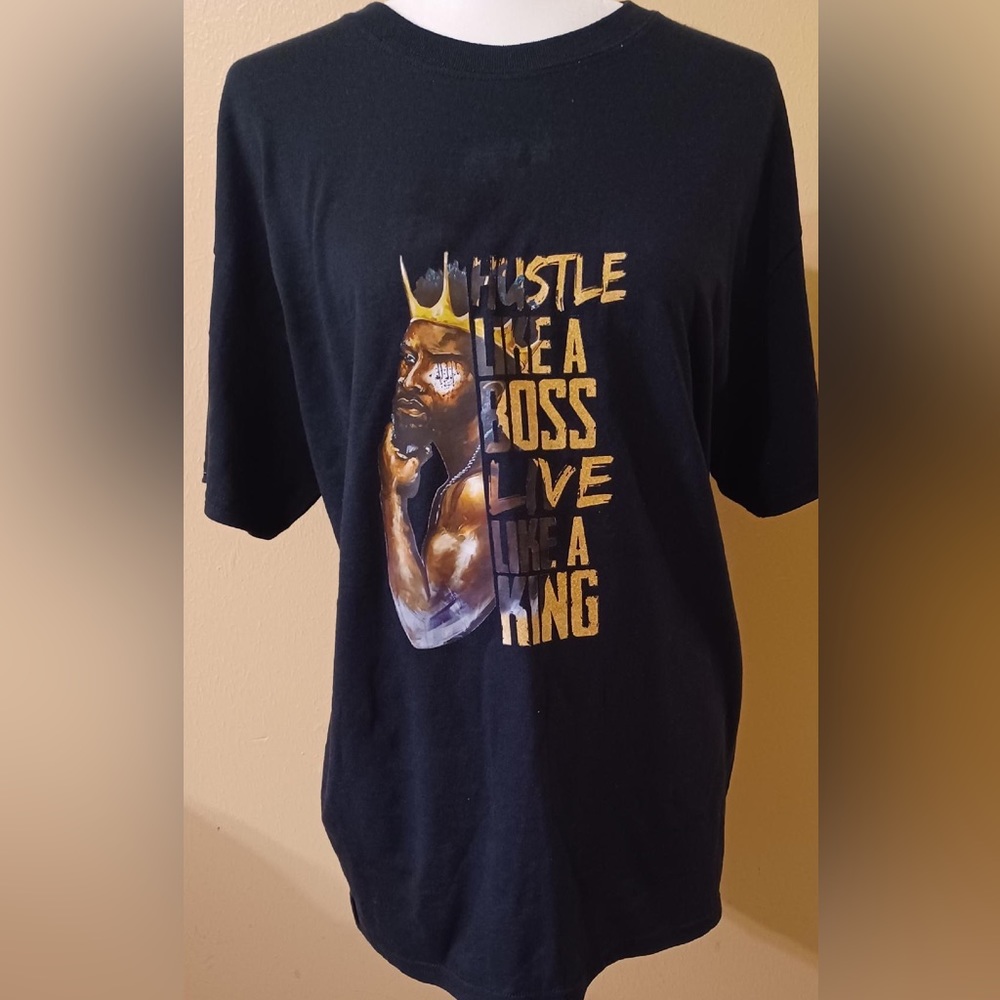 Men’s Graphic TShirt